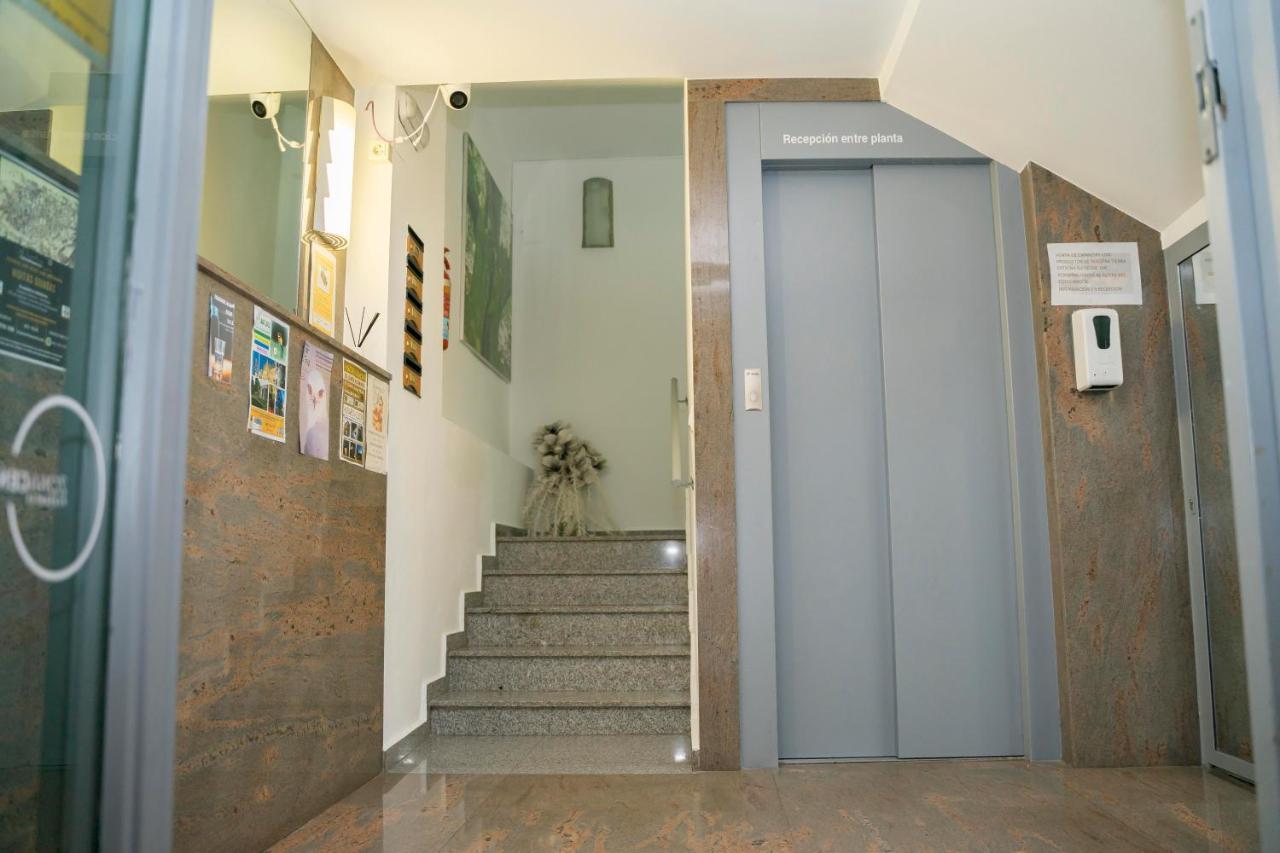 Hostal Goyesco Plaza Пласенсия Экстерьер фото