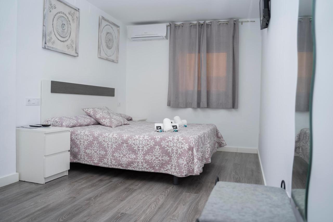 Hostal Goyesco Plaza Пласенсия Экстерьер фото