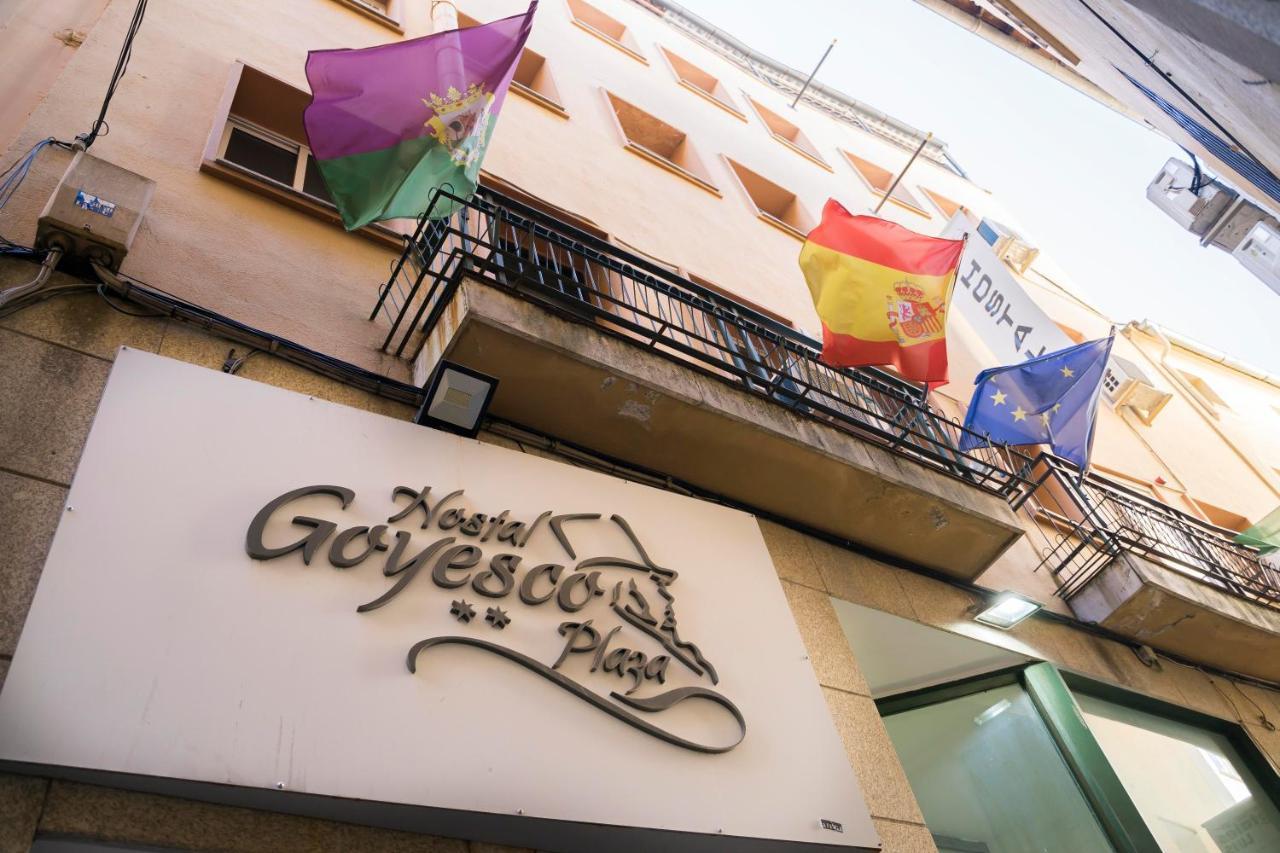 Hostal Goyesco Plaza Пласенсия Экстерьер фото