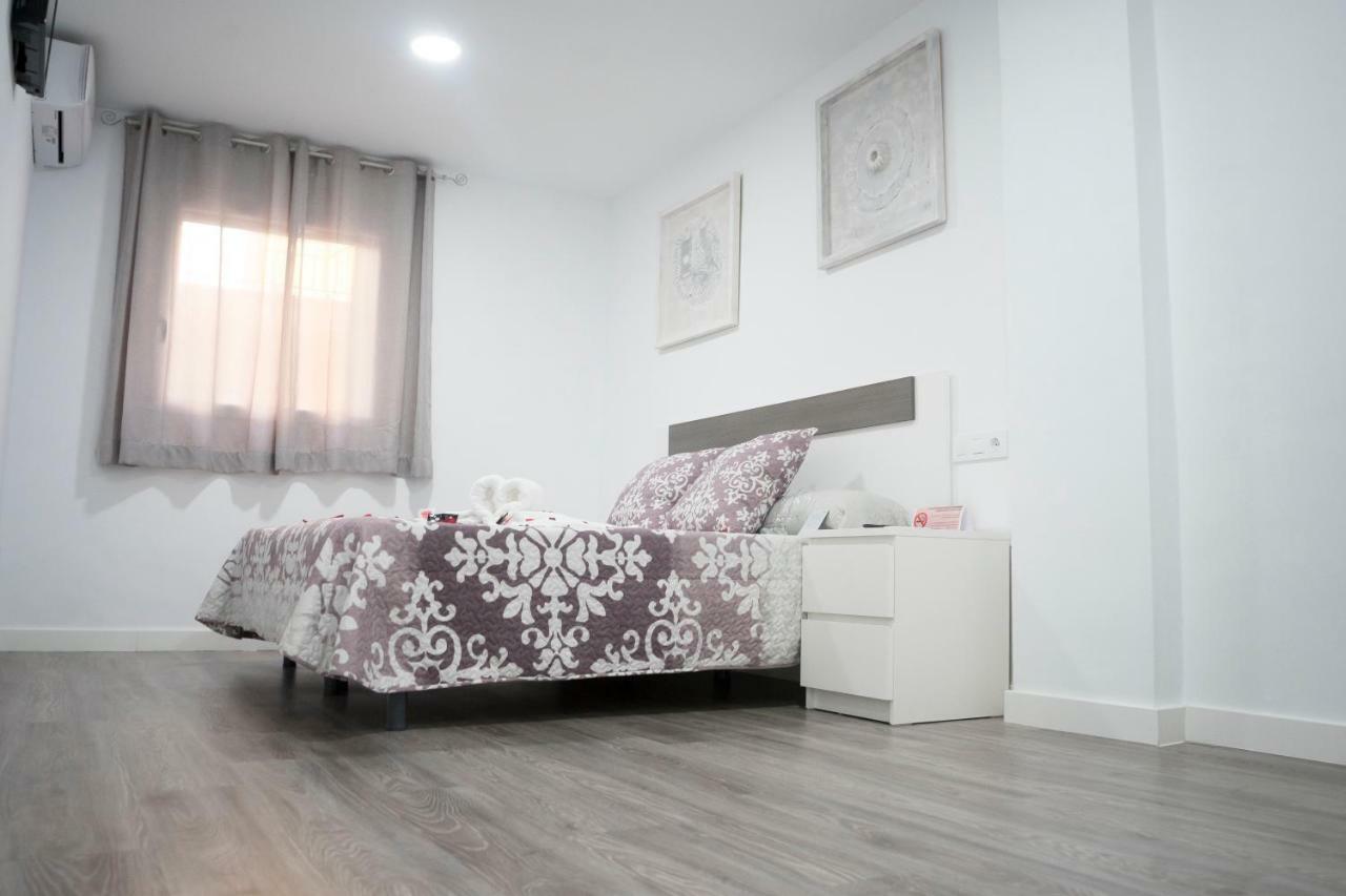 Hostal Goyesco Plaza Пласенсия Экстерьер фото